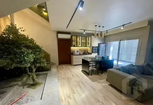 توين هاوس فاخر للبيع في كمبوند سنترال بارك – التجمع الخامس