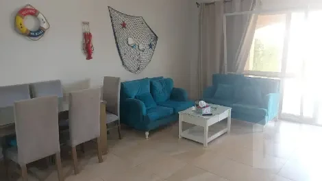 فيلا مطلة على البحر في الساحل الشمالي لافيستا ايست