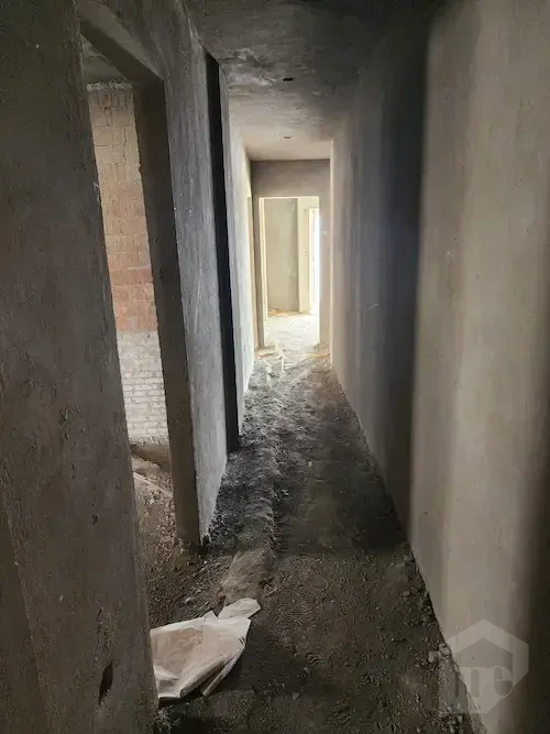 توين هاوس نصف تشطيب بموقع مميز في التجمع الخامس