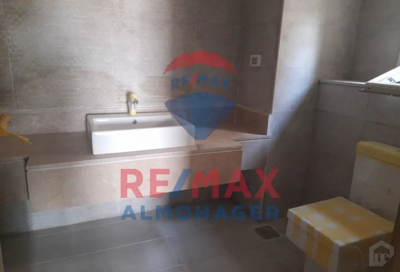 Rare Opportunity: Move-in Ready Upper Duplex with Pyramids View