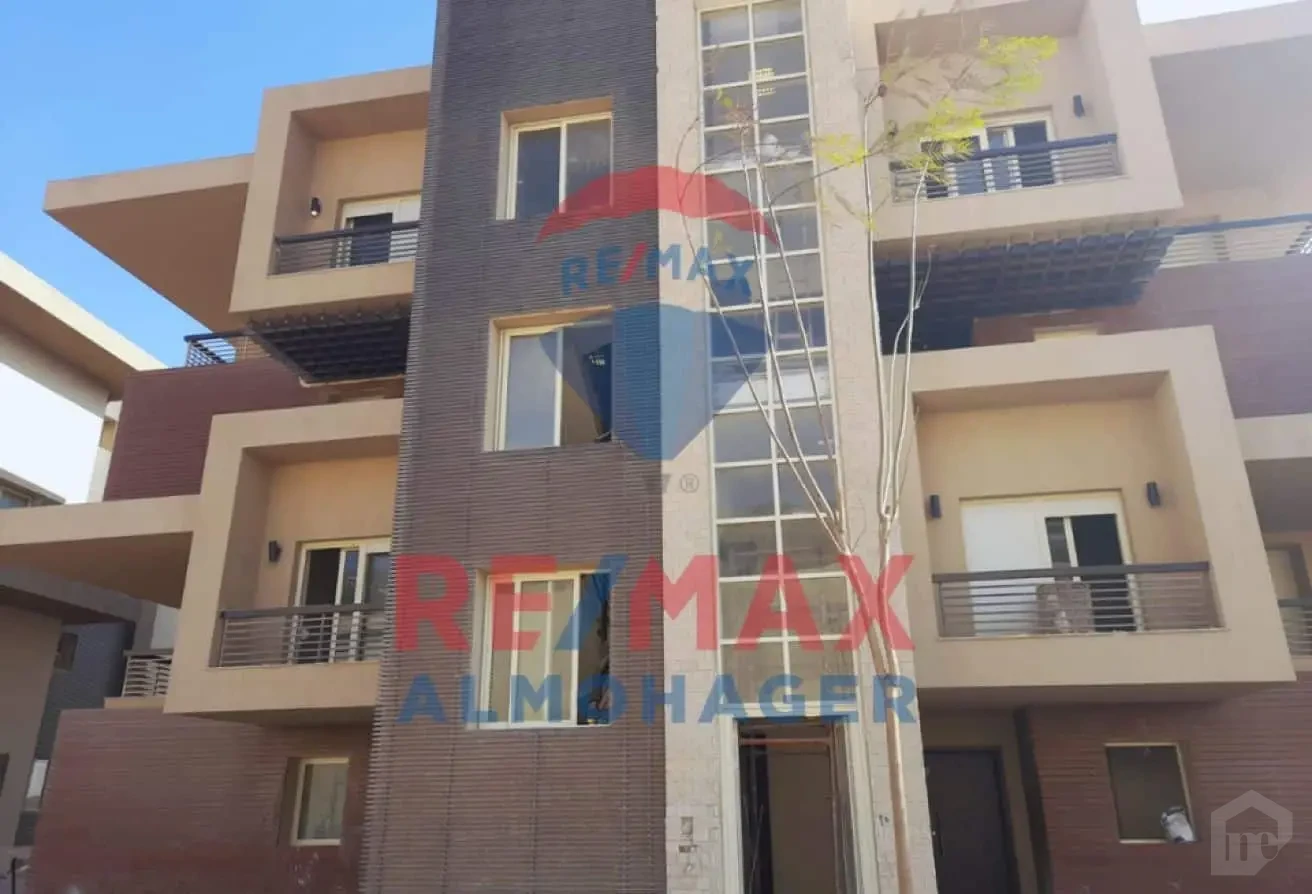 Live in Luxury in a Fully Finished Upper Duplex with Pyramids View