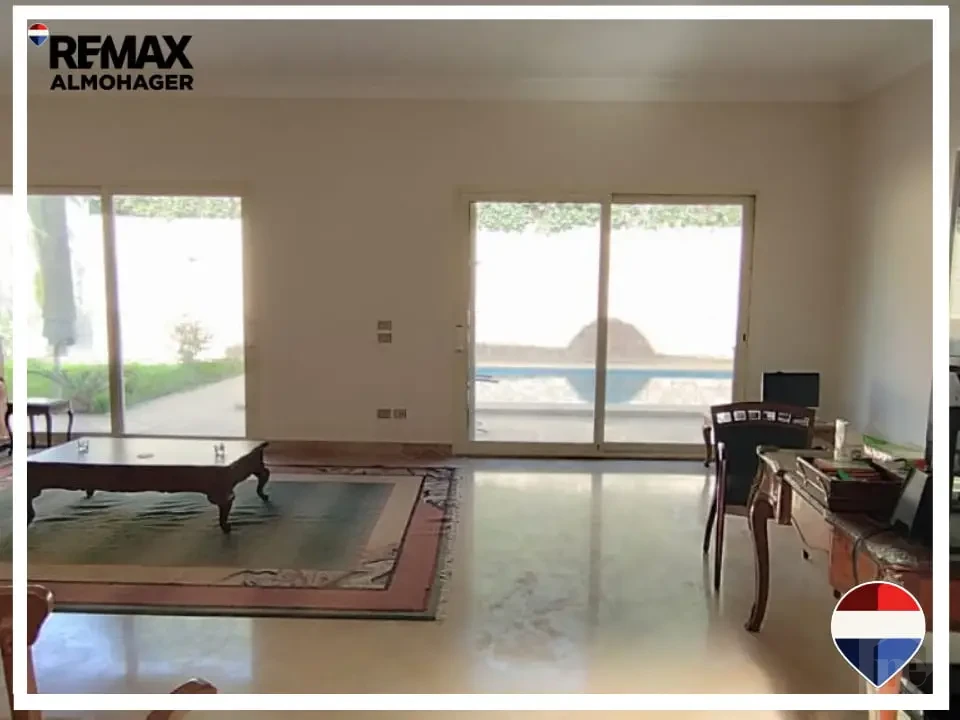 فيلا مذهلة مشطبة بالكامل في كمبوند جرانا – مطبخ وتكييفات وكل ما تحتاجه لحياة مريحة