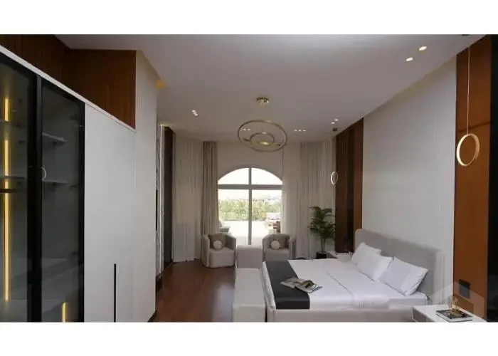 ستاند الون للأيجار