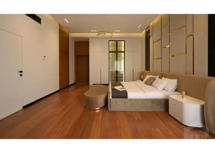 للأيجار ستاند الون