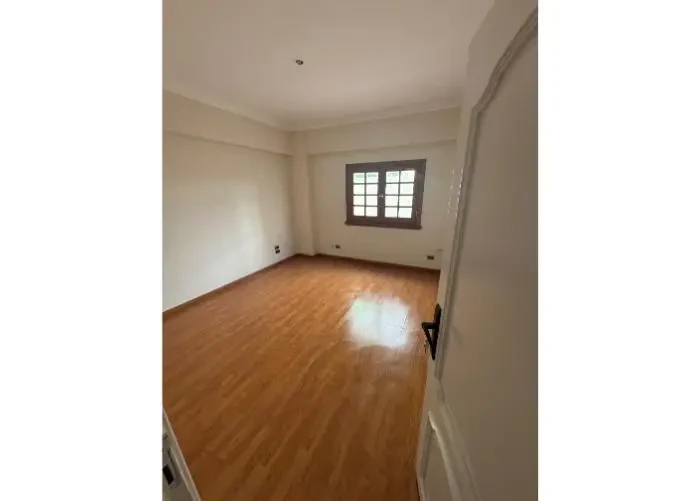 Ganoup El Akademya Prices