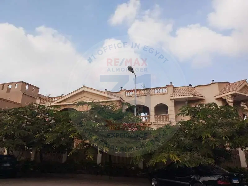 For sale villa in New Cairo