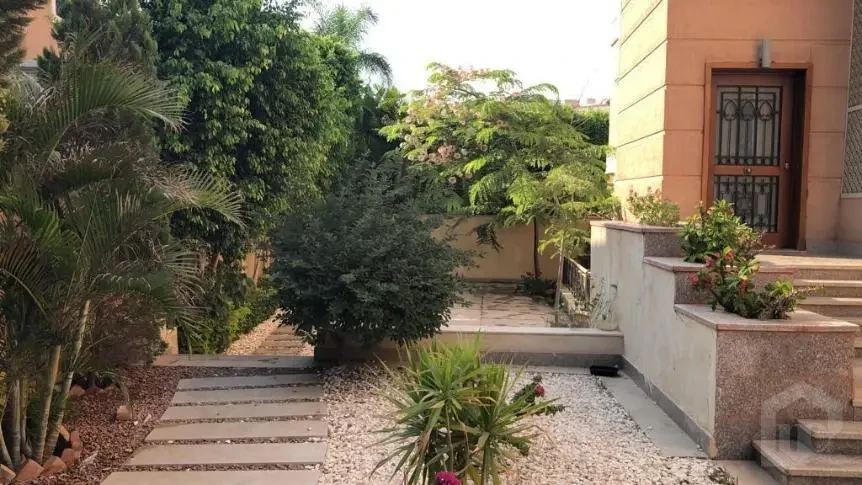 فيلا مستقلة فاخرة