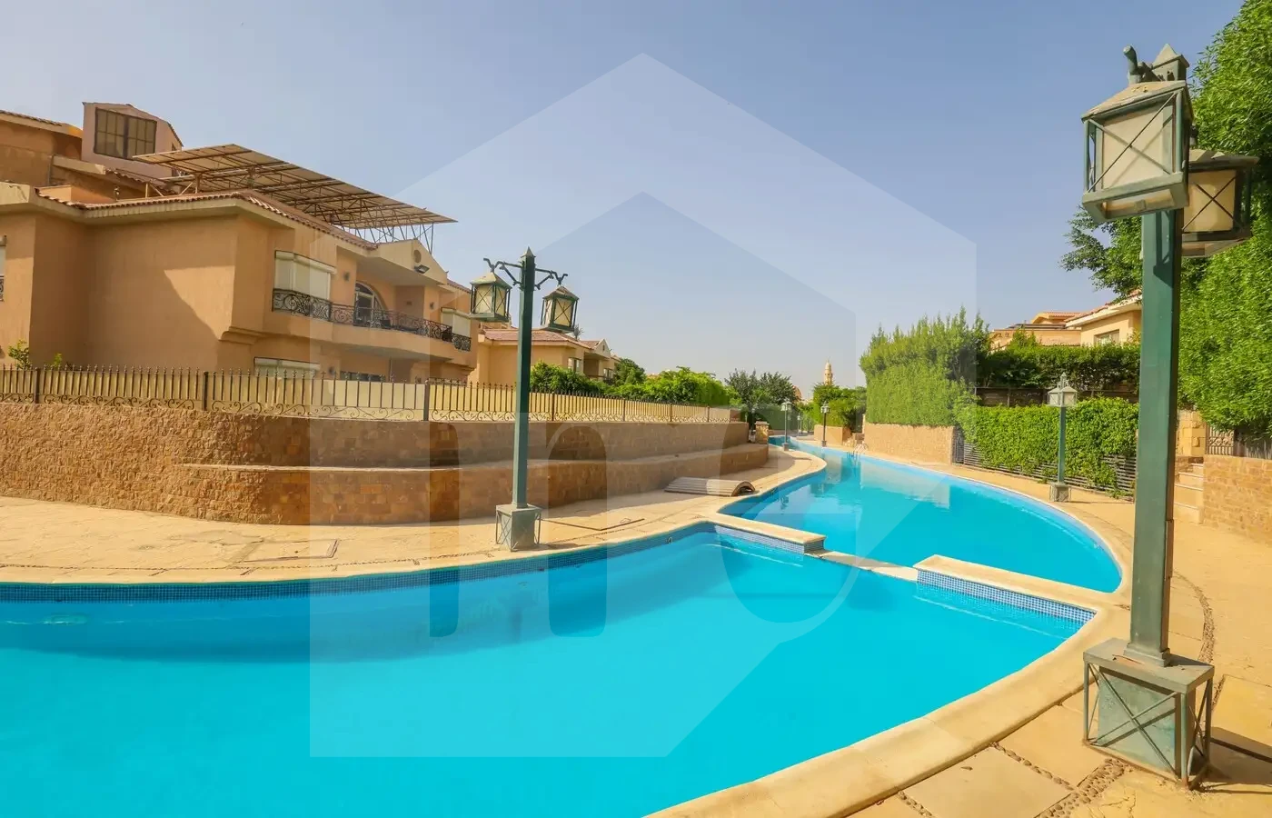 Villa for sale with garden in New Cairo