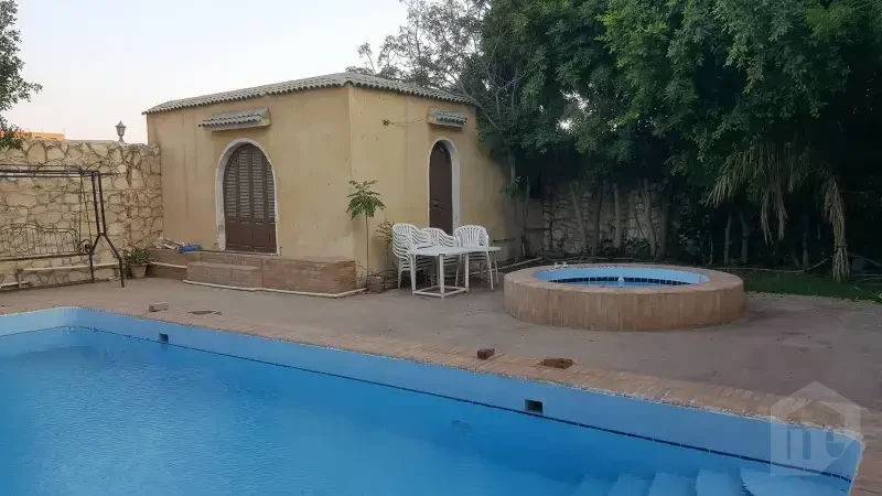 فيلا متشطبة بالكامل للبيع بالقرب من مسجد الريفيرا