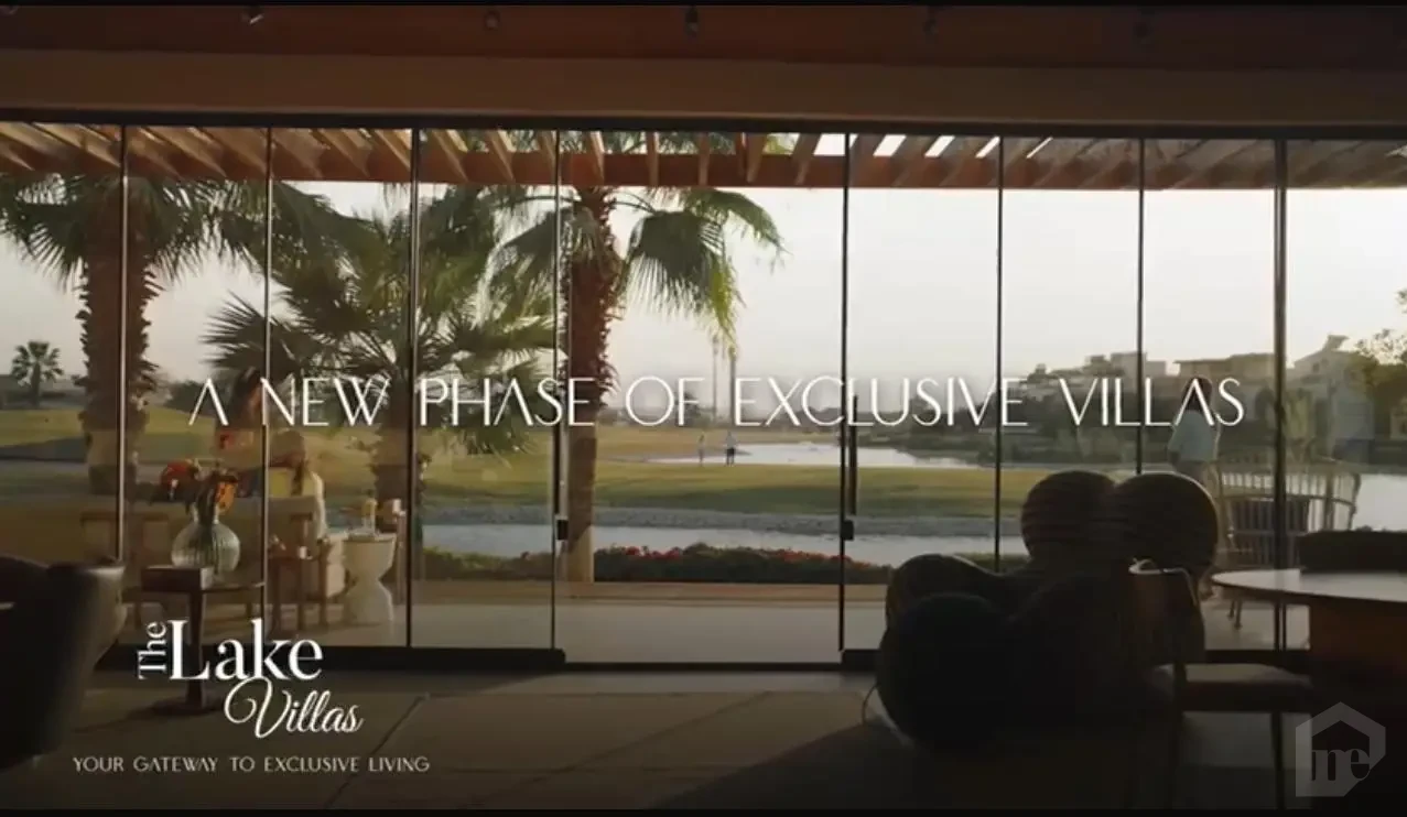 فيلا للبيع في The Lake Villas