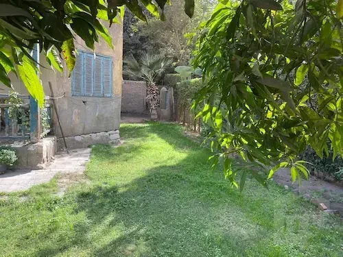 فيلا مميزة للبيع – المعادي السرايات – تصلح للبنوك والسفارات فقط