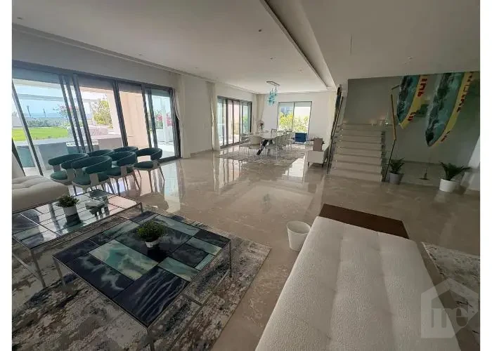 Villa For Sale In Marassi