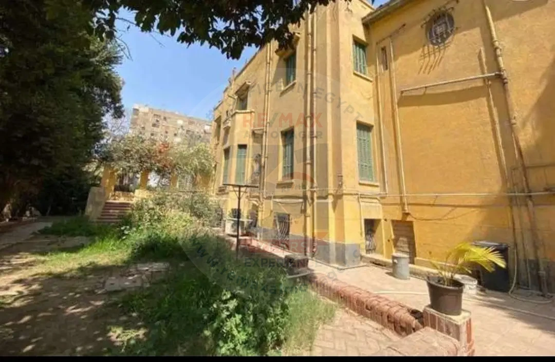 Buying a villa in Cairo