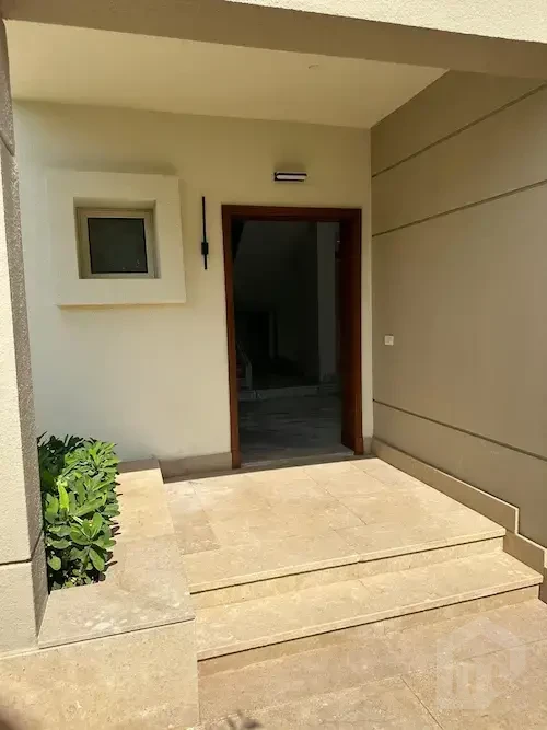 Luxury Semi-Furnished Villa for Rent in CFC Orina 4