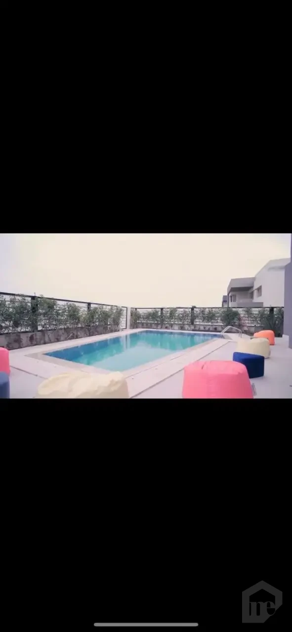 يلا جديدة بفرش فاخر وحمام سباحة خاص