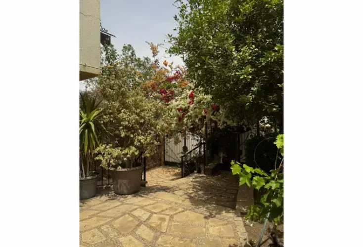 فيلا مفروشة بالكامل