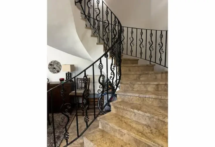 للبيع في الرحاب