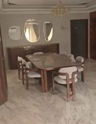 للايجار فيلا في الحي الرابع في القاهرة الجديدة