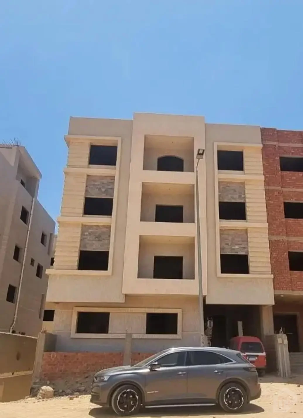 عمارة للبيع في الأندلس