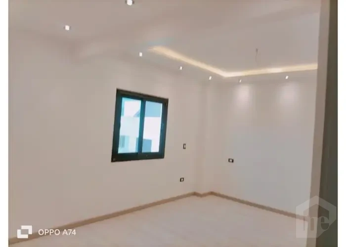 شقه متشطبه بالكامل للبيع في الياسمين