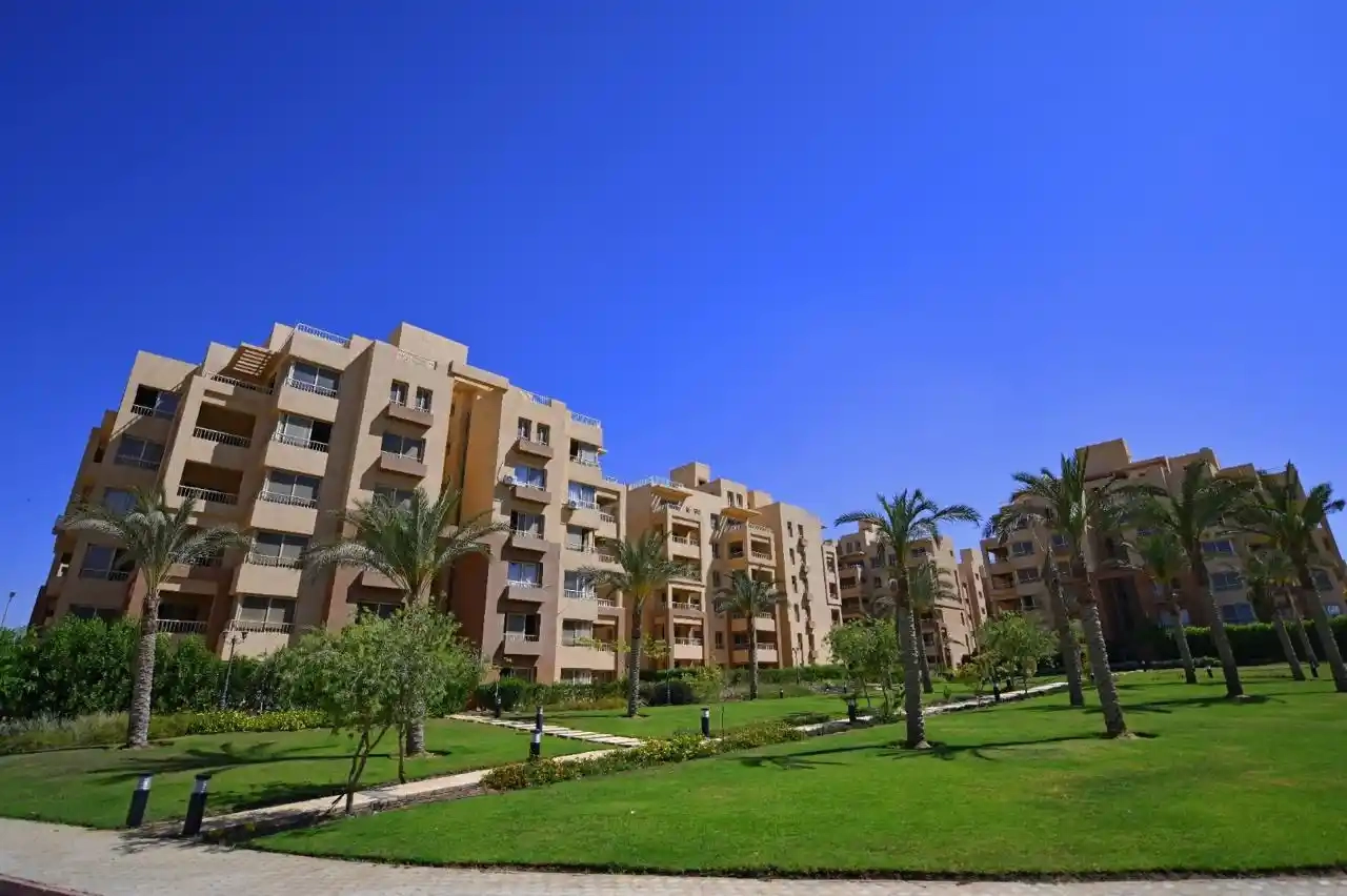 Services and amenities of Malaz Residence Compound 6th of October swimming pool and sports club